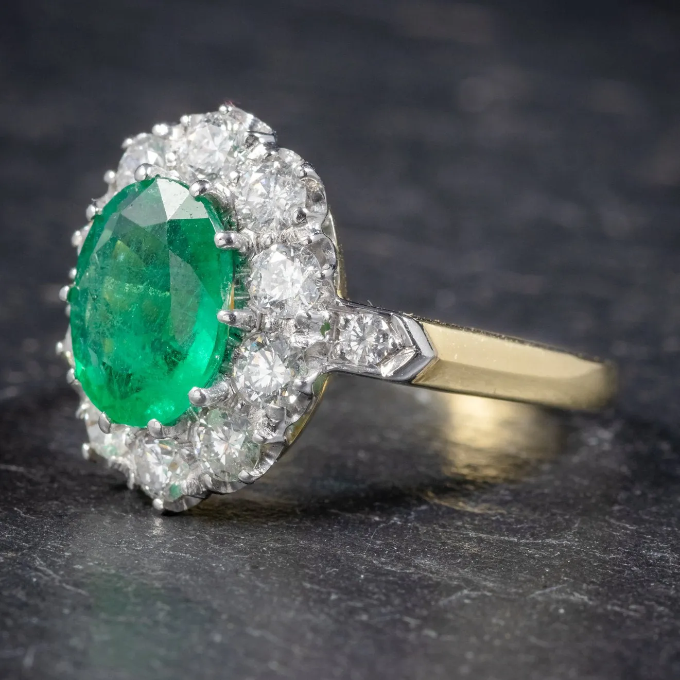 Emerald Diamond Cluster Ring 18Ct Gold 2.85Ct Emerald