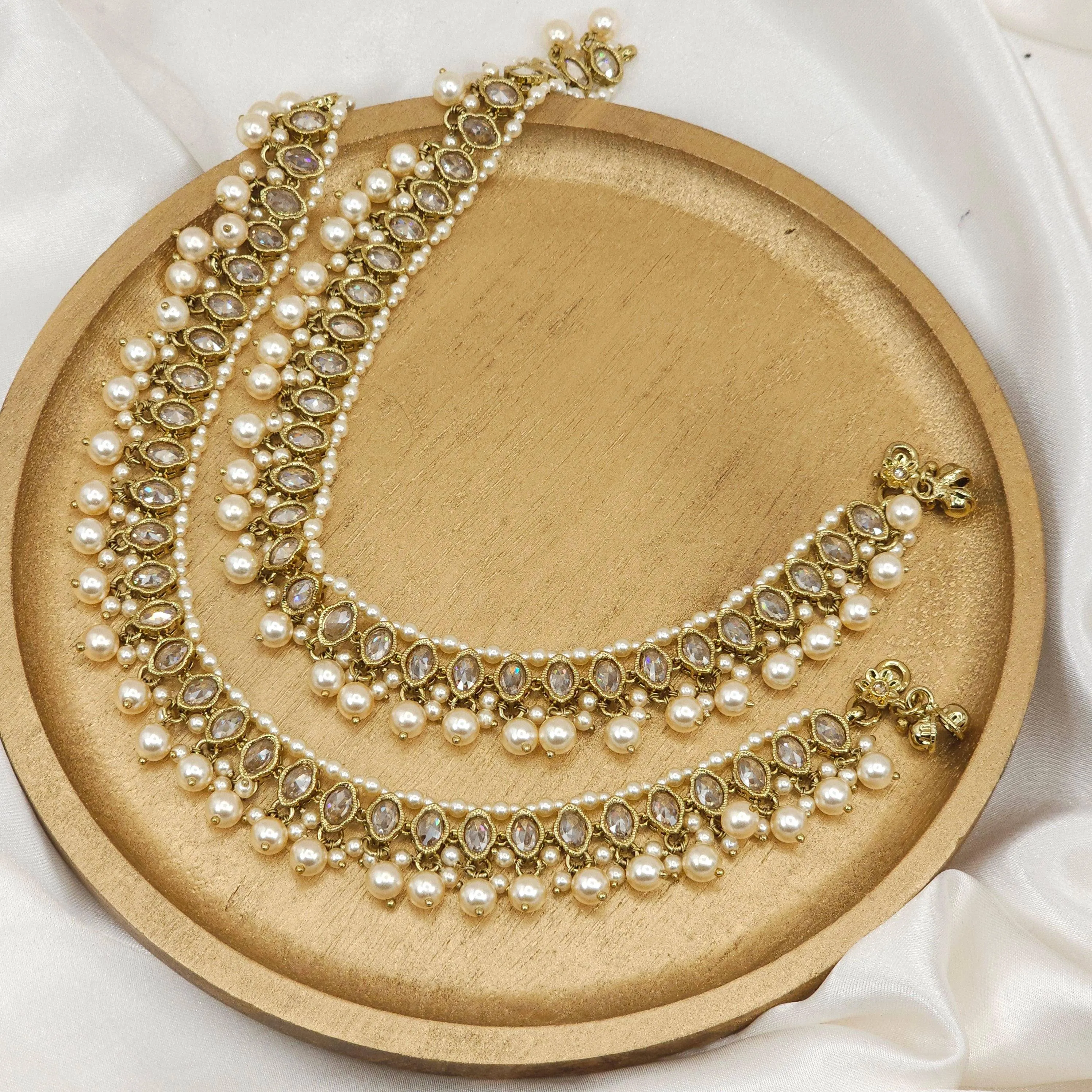 Janvi - Antique Gold Polki Statement Anklets | Jhanjara